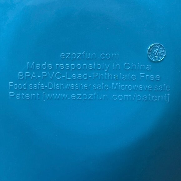 BUNDLE! EZPZ Placemats, Wee Sprout Baby Food Freezer Tray, Sloth Bib - Picture 11 of 12